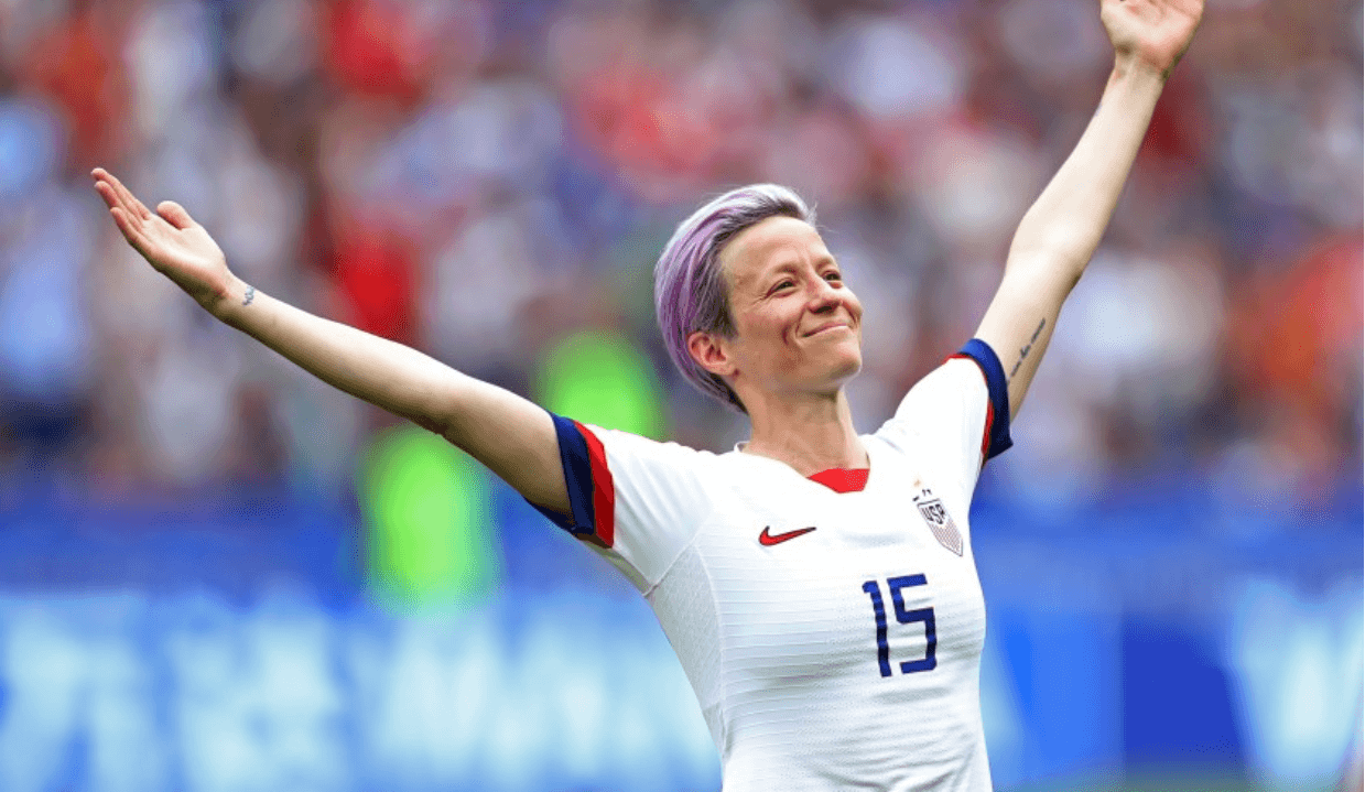 rapinoe-the-pose.png