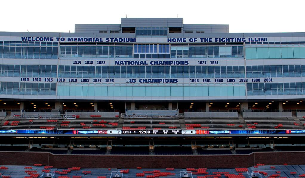 memorial-stadium-press-box-lettering-illini.jpg