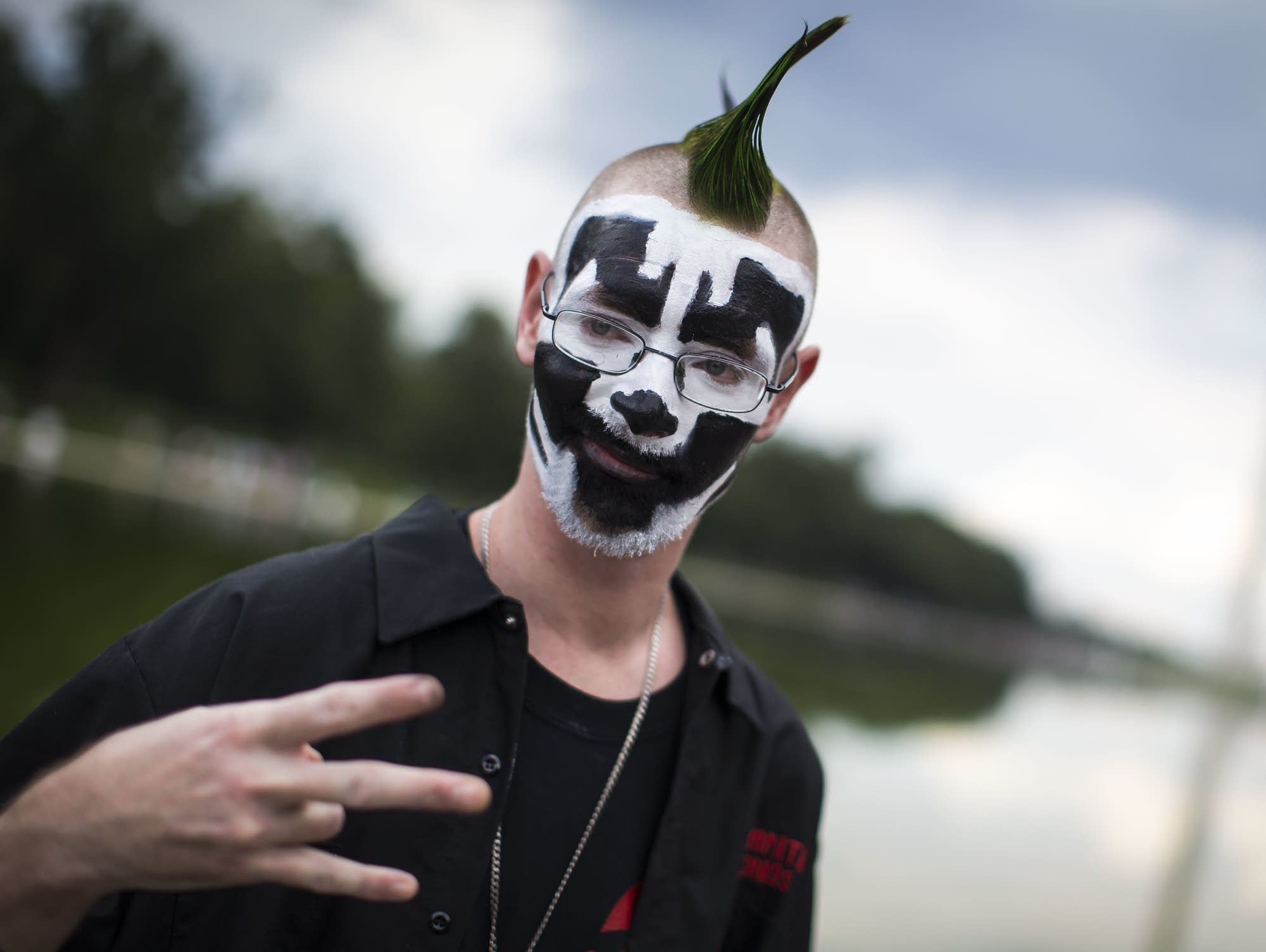 https://img.apmcdn.org/f32d12d19344678d3438232c96afd58bd3eec708/normal/f05f52-20180704-juggalo.jpg